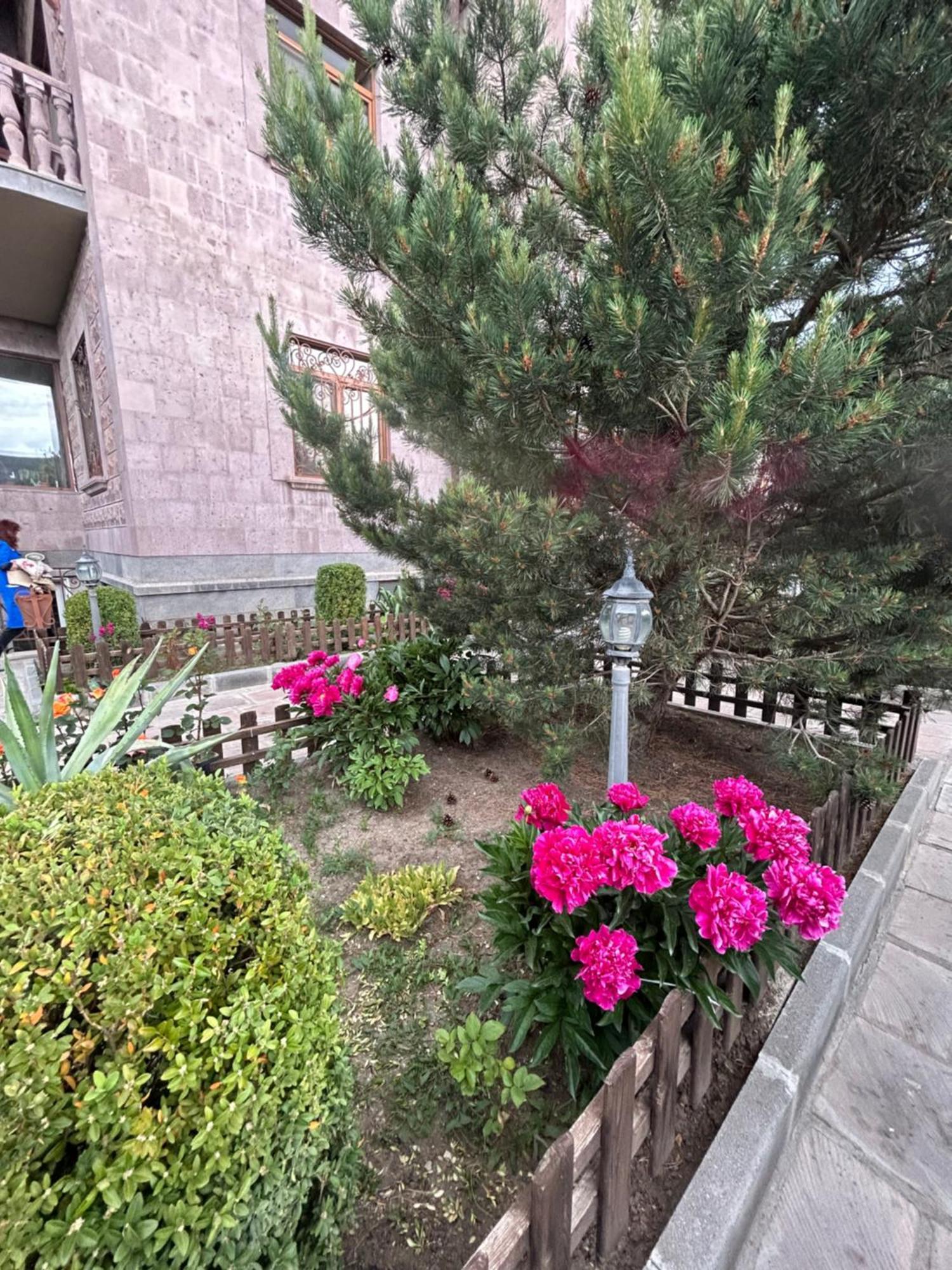 In Gyumri Hotel Ngoại thất bức ảnh