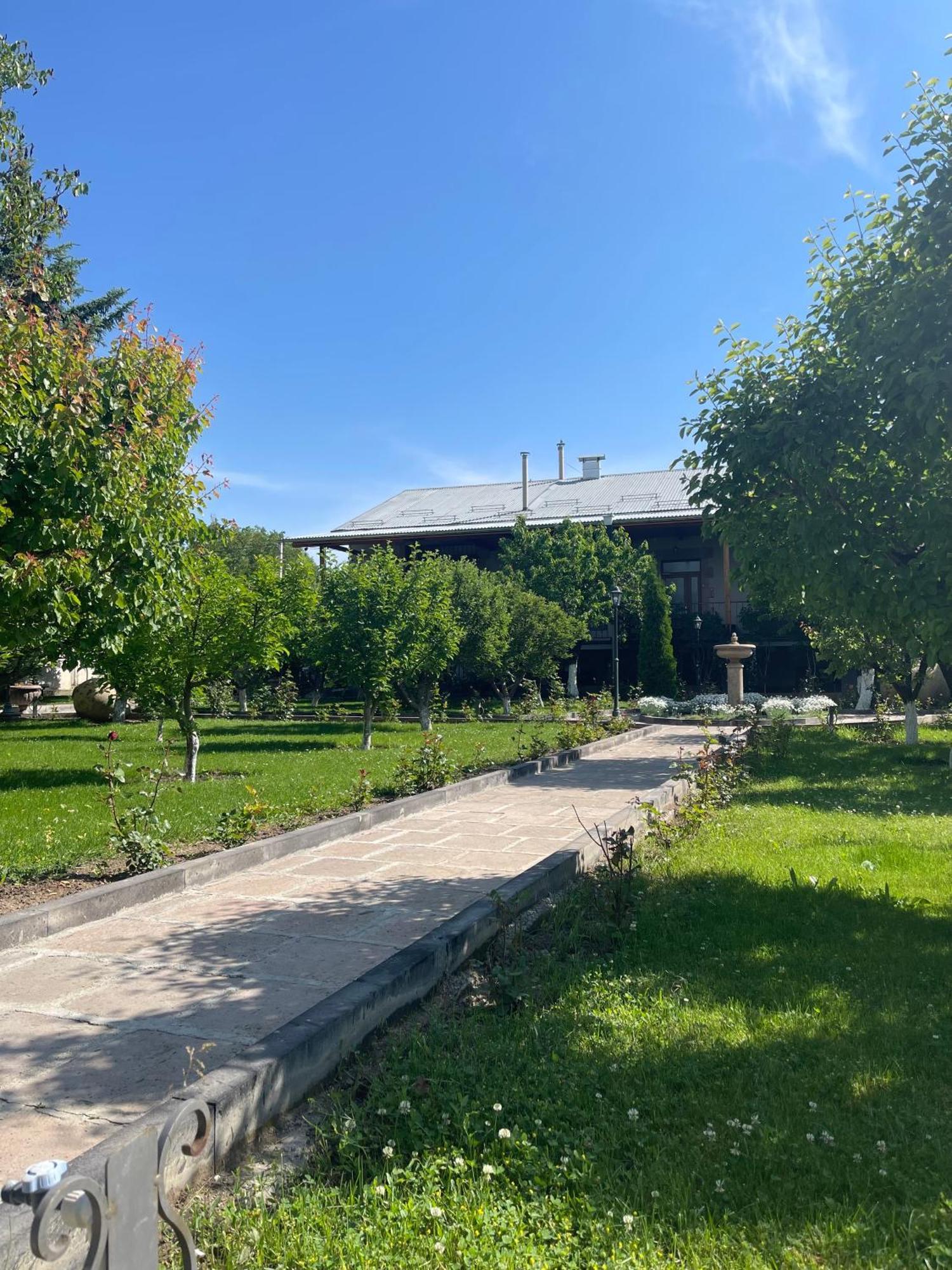 In Gyumri Hotel Ngoại thất bức ảnh